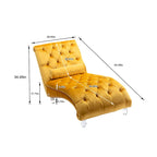 Chaise longue in velluto con design a "S", schienale capitonné, borchie e gambe in acrilico