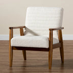 Poltrona Mid-Century Moderna in Tessuto Bouclé Crema con Gambe in Legno Noce Marrone