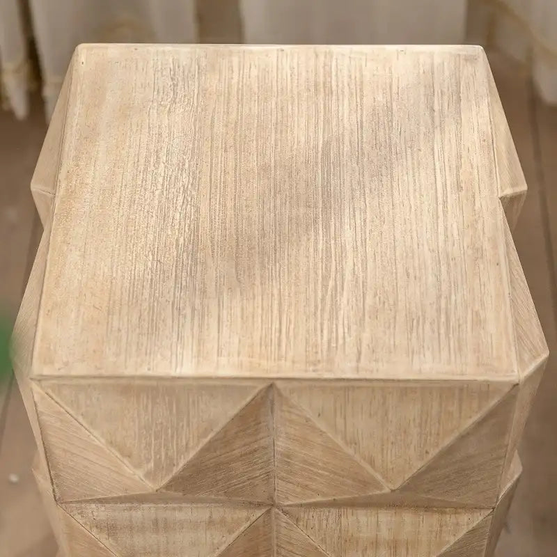 Tavolino rotondo in legno con design a botte