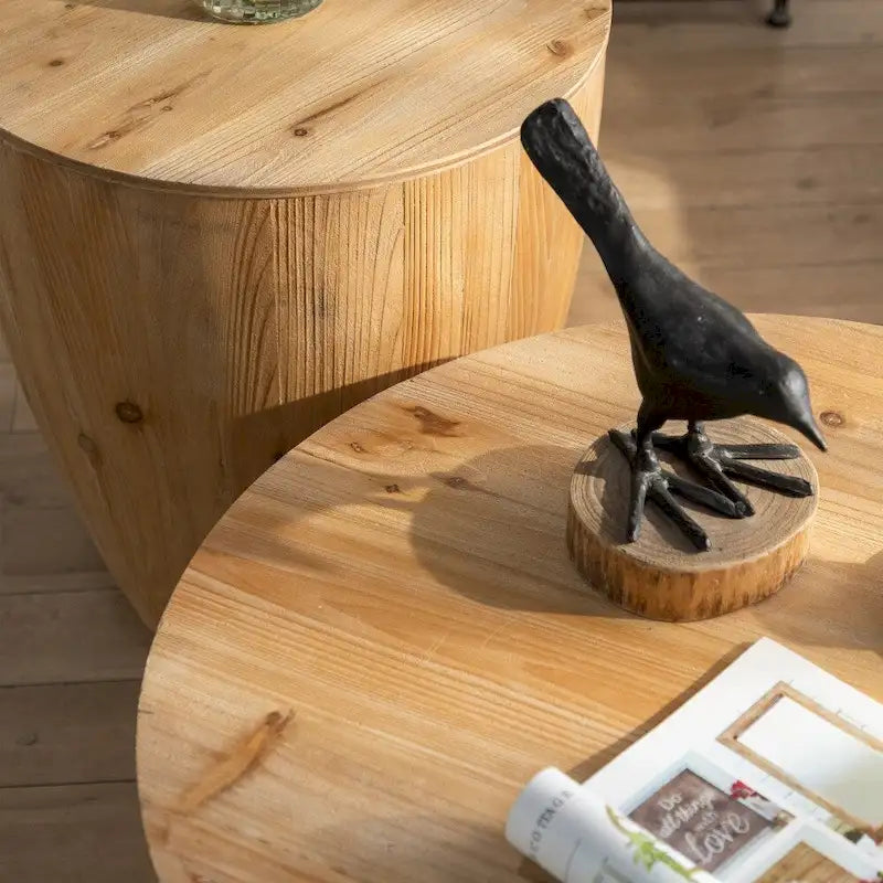 Tavolino rotondo in legno con design a botte