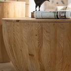 Tavolino rotondo in legno con design a botte